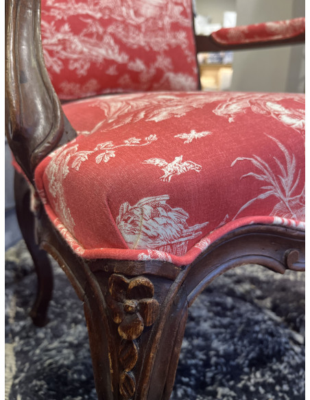 Fauteuil louis xv pf rouge jouy  h96/l65 